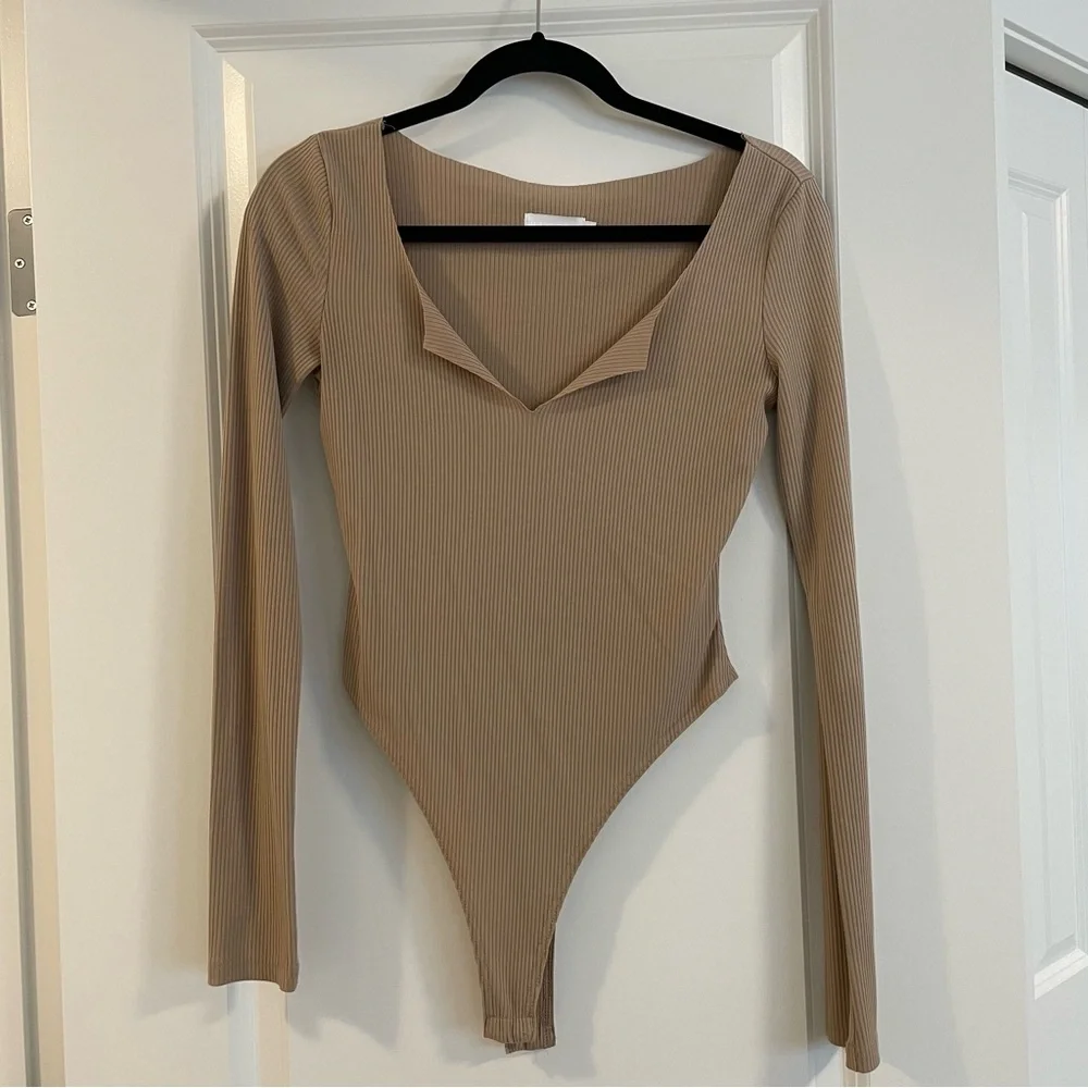Meshki Marlene V-Neck Ribbed Bodysuit - Picture 3 of 5